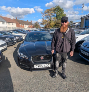 happy-customer-3.1744120011