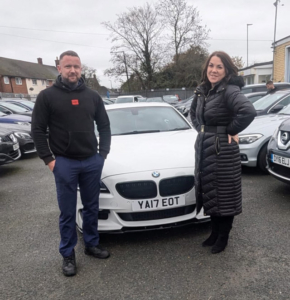 happy-customer-4.1744120011